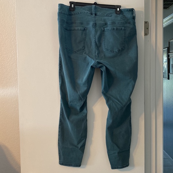 Torrid Jeans - Picture 3 of 5